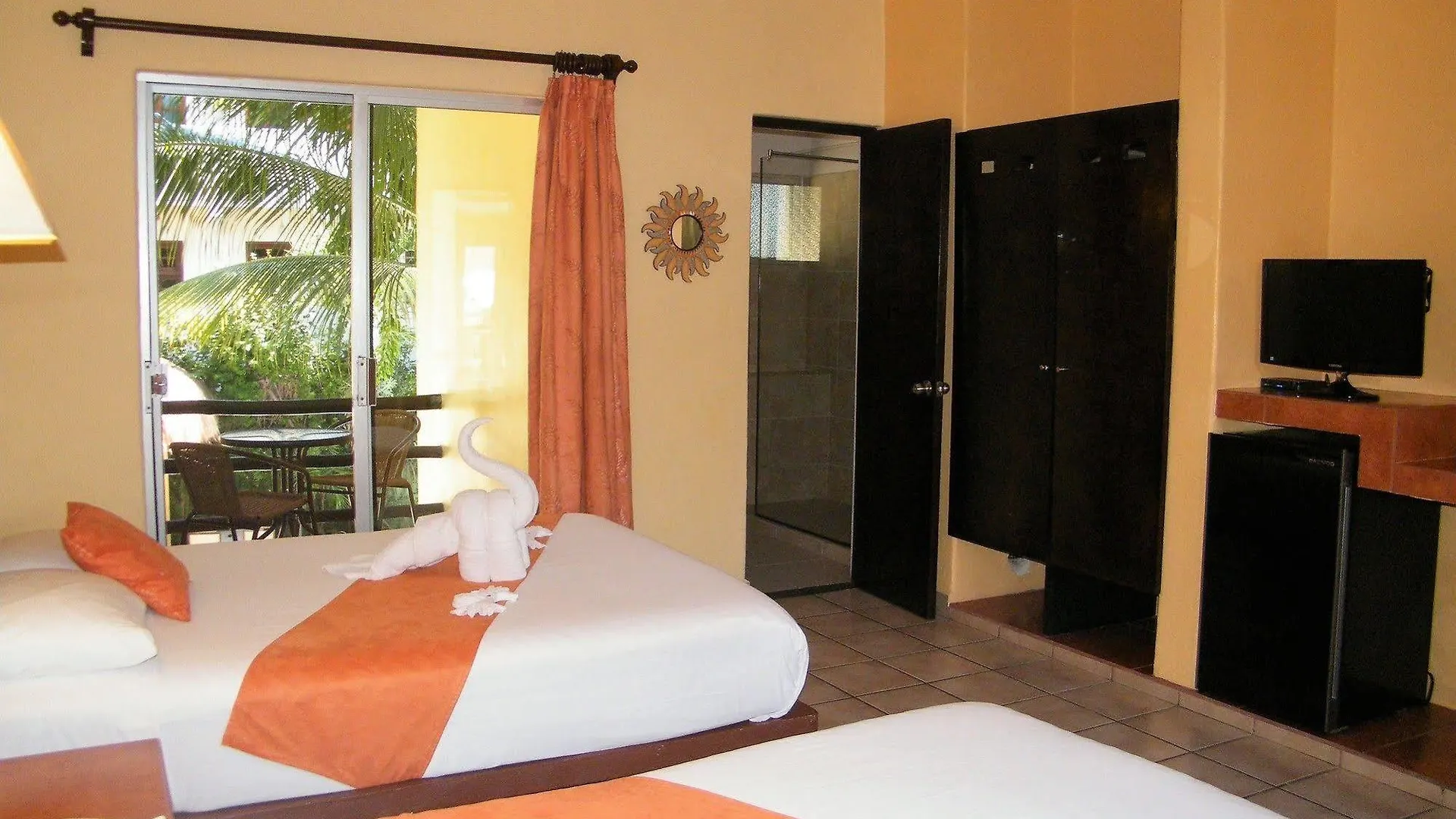 פלאייה דל כרמן Hotel Lunasol